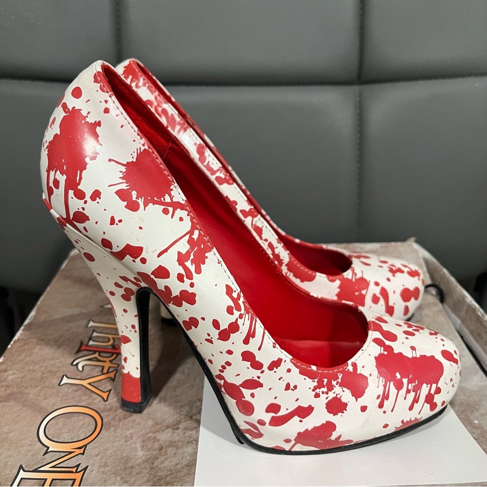 White and Red Paint-Splash High Heel Pumps